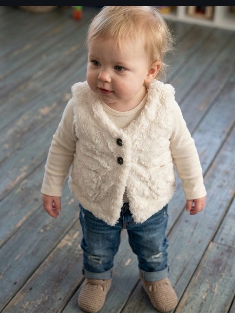 Calvin Klein Jeans Faux Fur Vest – Girls Size 18M Pre-Loved!
